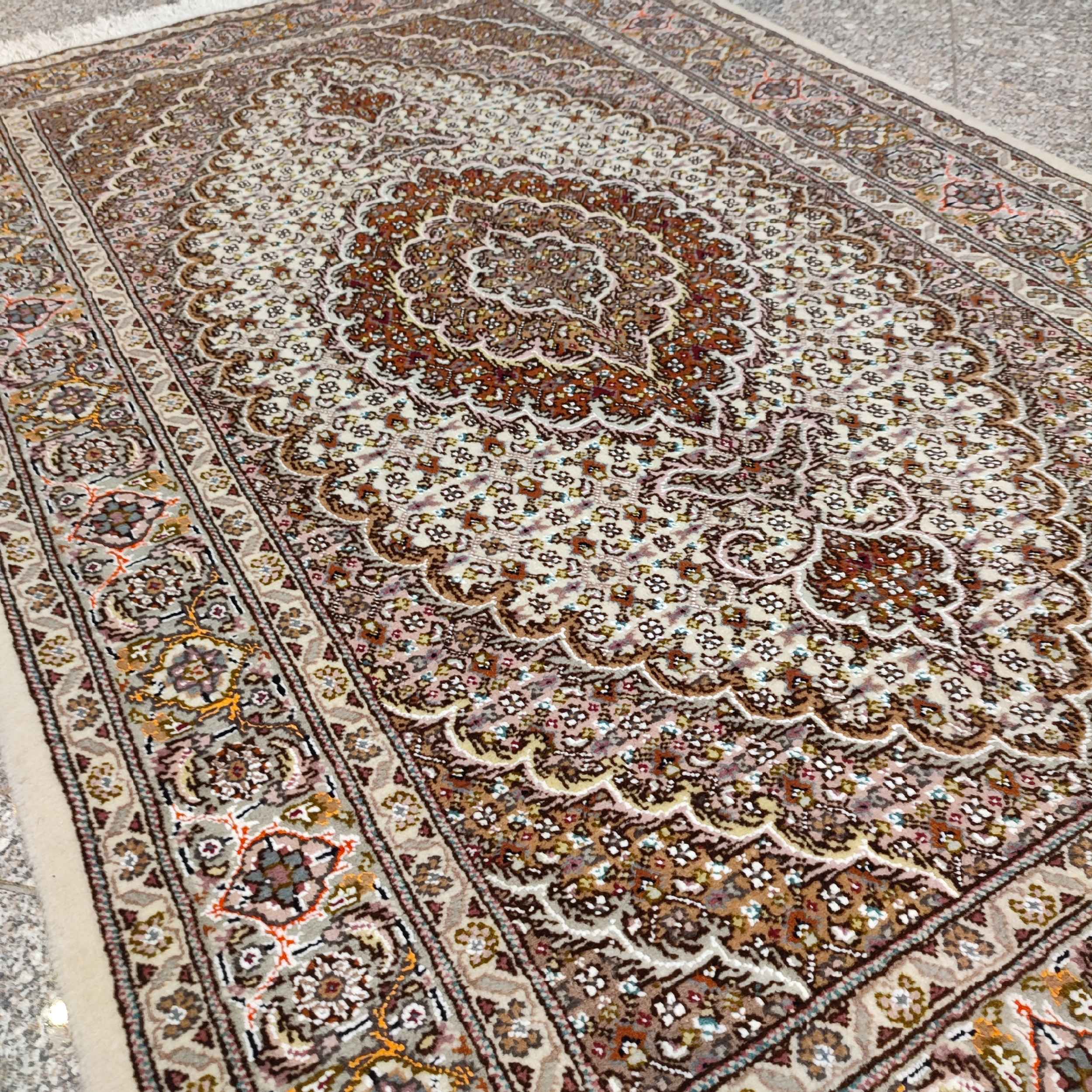 Price and Buy Persian Carpet with Wool Hand-Knotted in Tabriz Riz Mahi Brown - Image 7