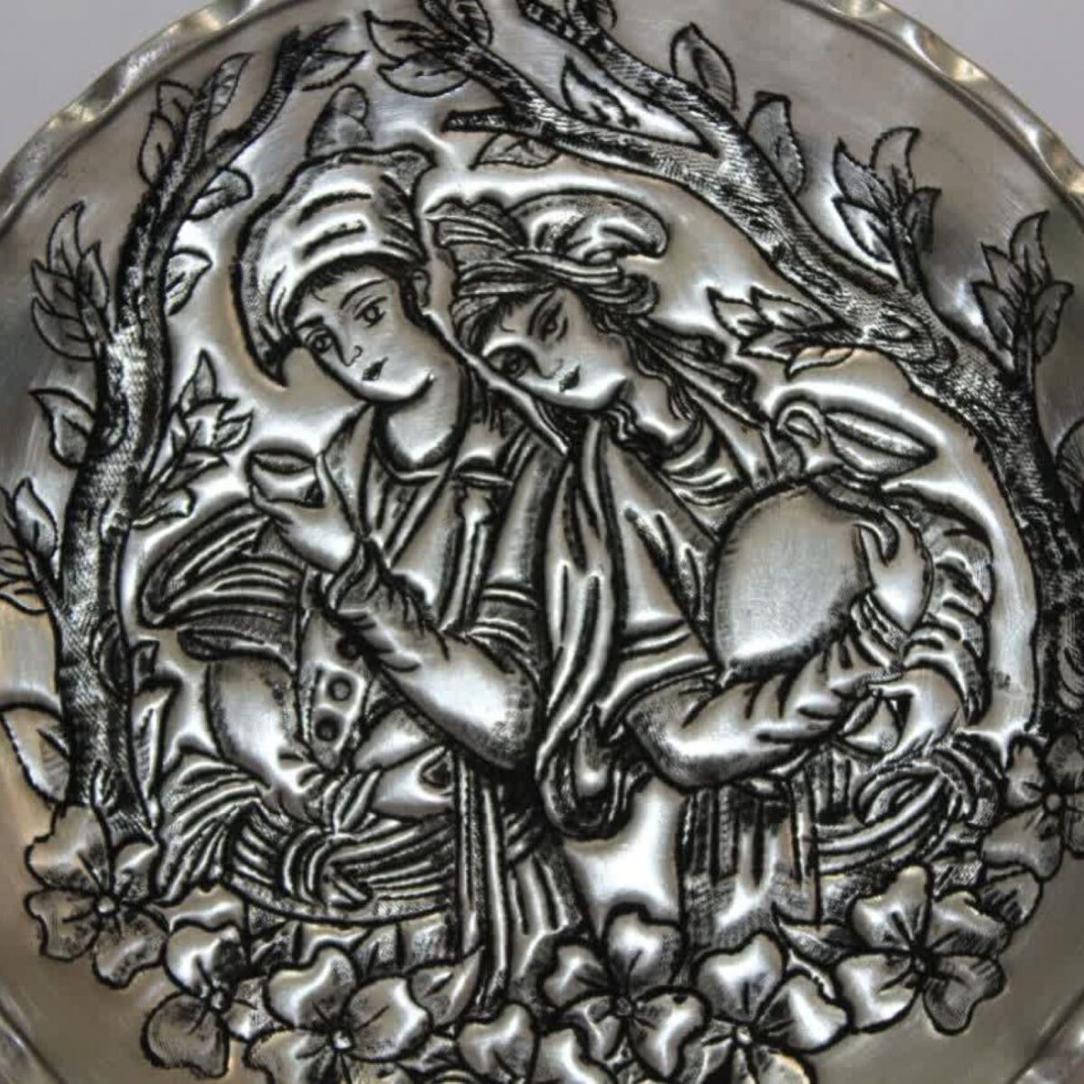 Price and Buy Persian Decorative Copper Wall Plate Hand Engraving in Layla & Majnun Design - Image 3