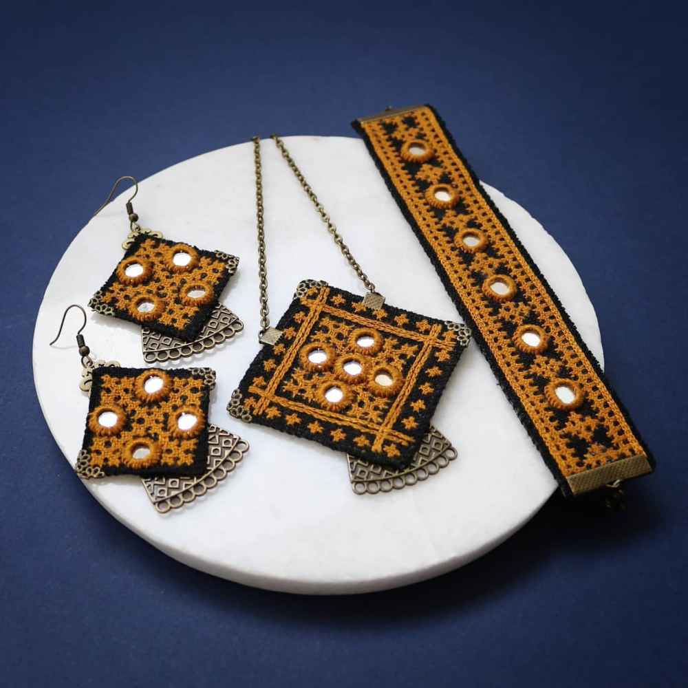 Price and Buy Persian Embroidered Necklace, Bracelet & Earrings Set Model Ayneh Kari - Image 3