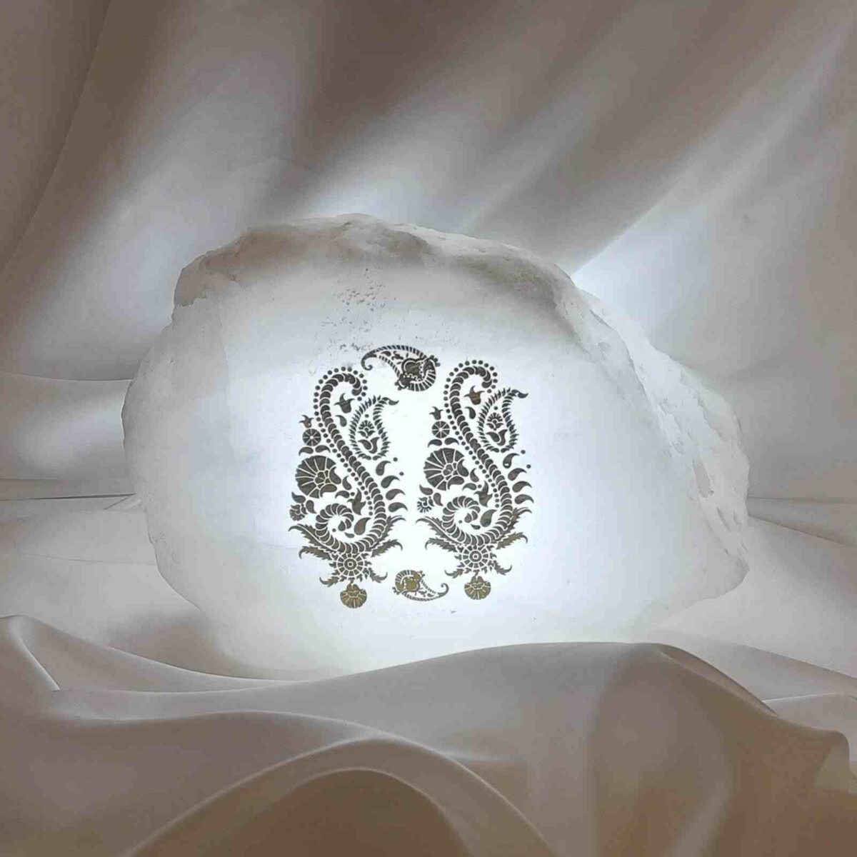 Price and Buy Persian Glow Salt Lamp – Handcrafted with Paisley Design - Image 3