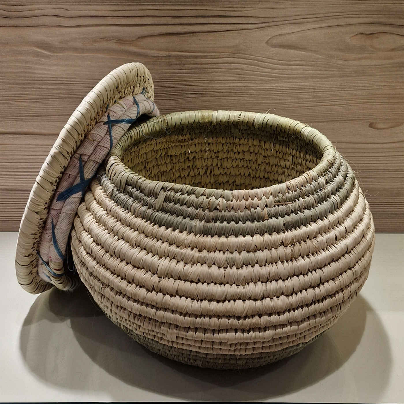 Price and Buy Persian Handwoven Palm Leaf Storage Basket with Round Lid - Image 4