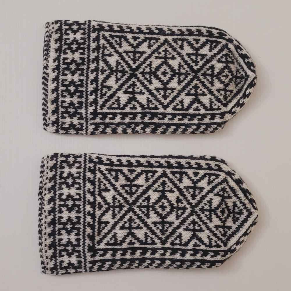 Price and Buy Persian Handwoven Socks for Men Knitted Nariman - Image 3