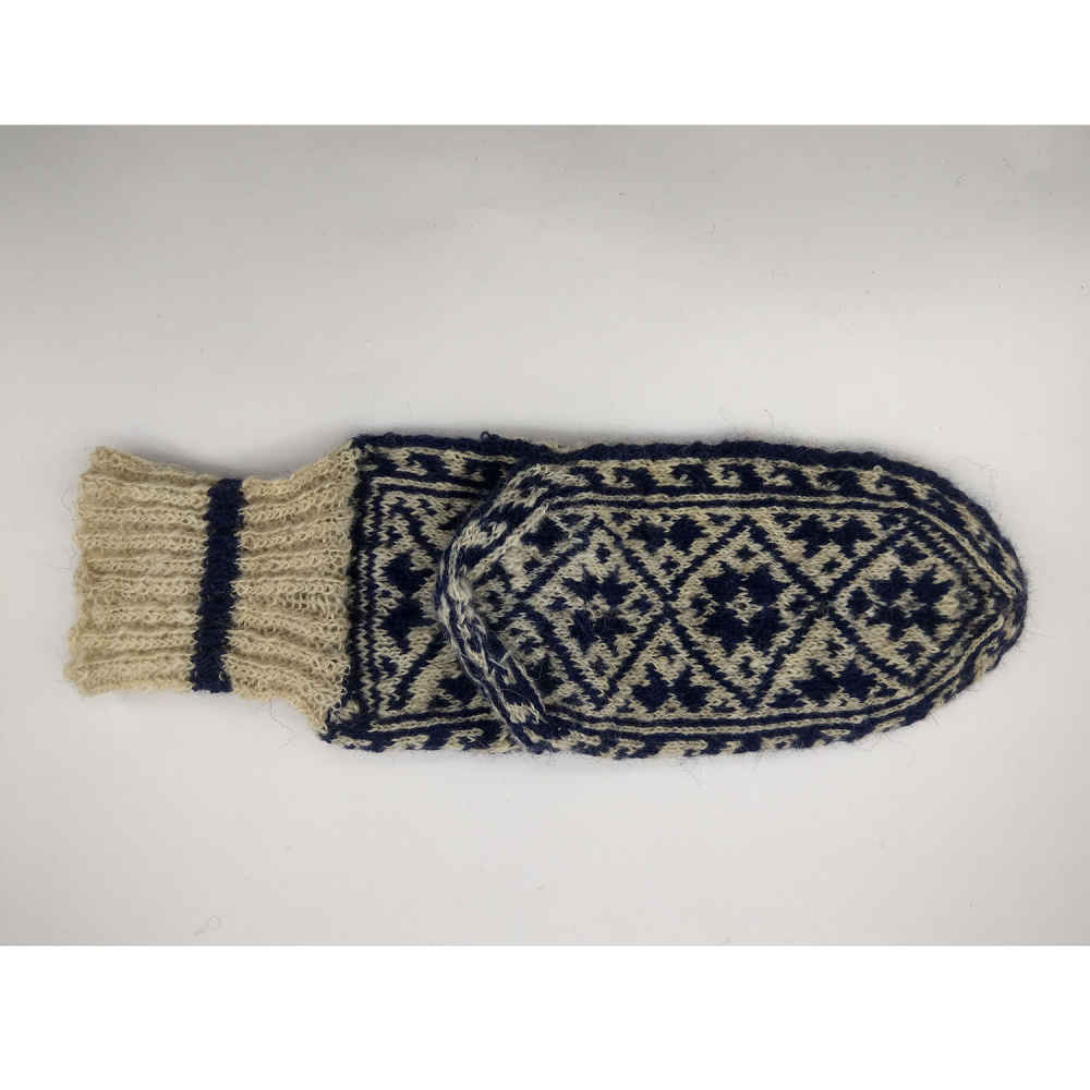 Price and Buy Persian Handwoven Wool Socks for Women Knitted Ahmad - Image 4