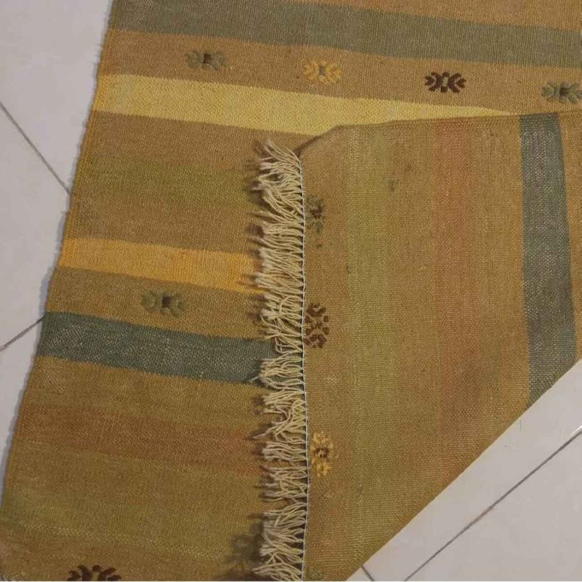 Price and Buy Persian Kilim Rug with Wool Handwoven in Striped Cream - Image 4