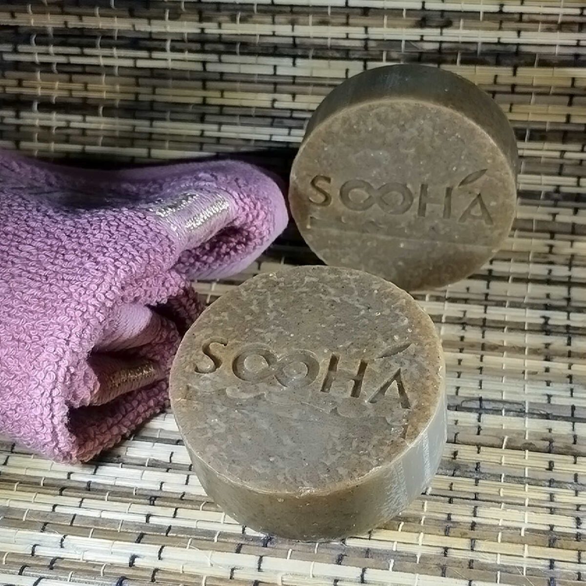 Price and Buy Persian Saffron Soap Bar Enriched with Vitamins for Skin Therapy (x6) - Image 3