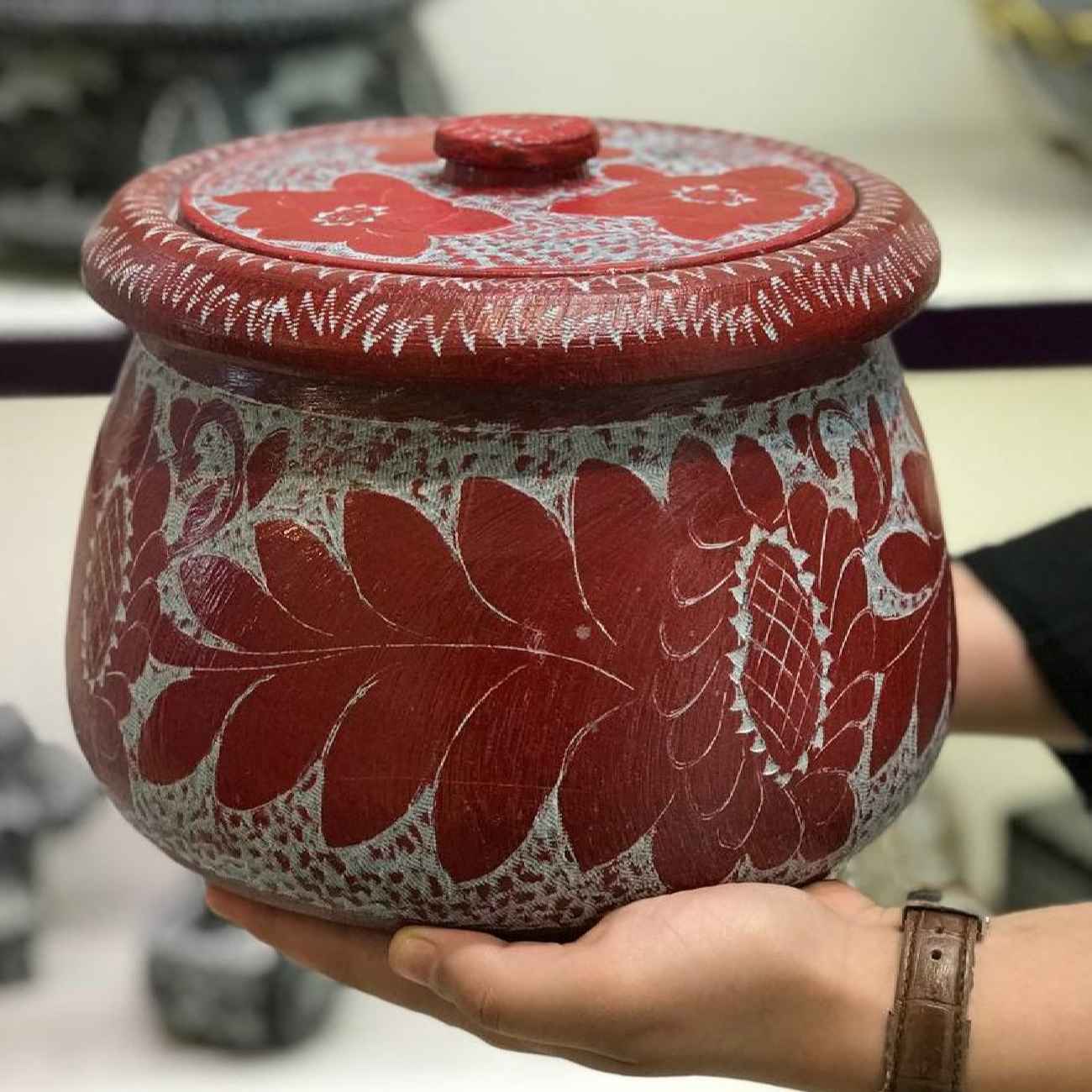 Price and Buy Persian Stone Dizi Pot for Abgoosht with Floral Design_6900dfc1da37b.jpeg Price and Buy Persian Stone Dizi Pot for Abgoosht with Floral Design - Image 1