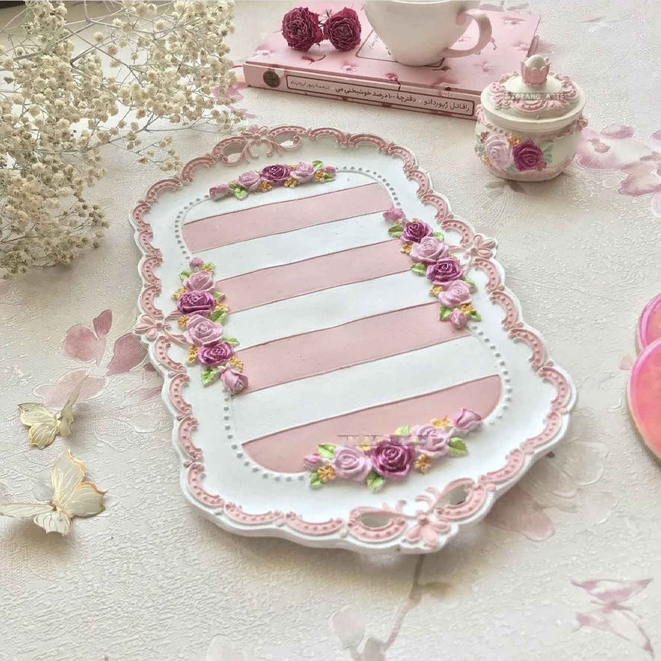 Price and Buy Polyresin Tray – Delicate Floral & Scalloped Edge Design_690260558d6bc.jpeg Price and Buy Polyresin Tray – Delicate Floral & Scalloped Edge Design - Image 1