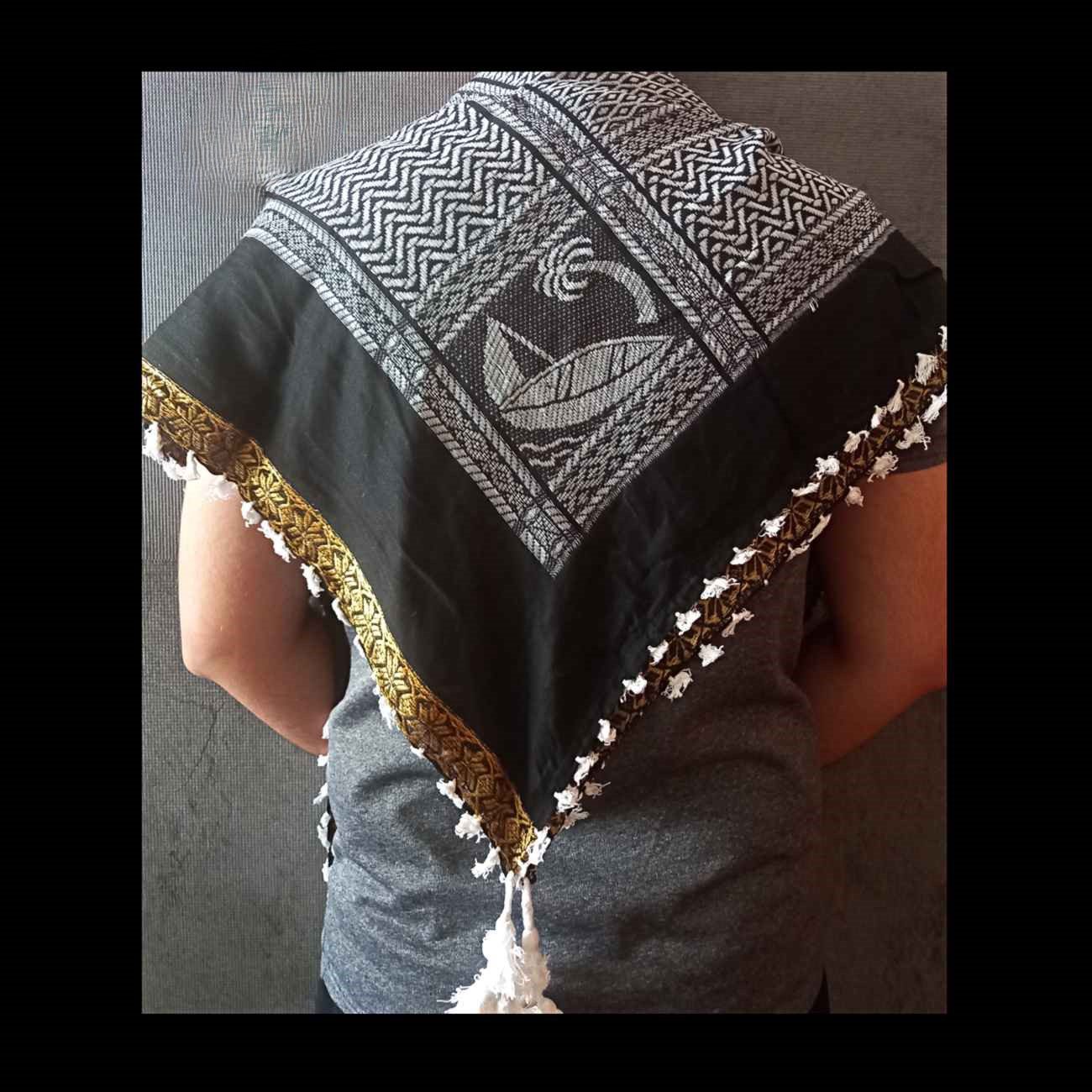 Price and Buy Premium Omani Shemagh – Traditional Cotton Wear, Comfort with Gold Trim_6902e29921bd4.jpeg Price and Buy Premium Omani Shemagh – Traditional Cotton Wear, Comfort with Gold Trim - Image 1