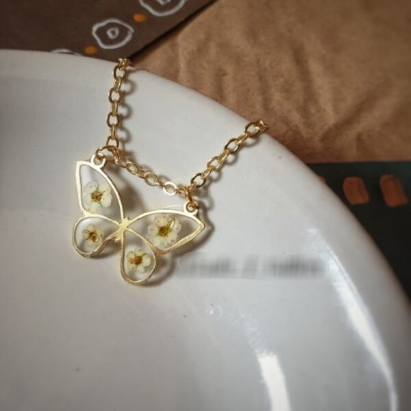 Price and Buy Resin Necklace Pendant for Women Handcrafted Faranak_68fd7bbc3812f.jpeg Price and Buy Resin Necklace Pendant for Women Handcrafted Faranak