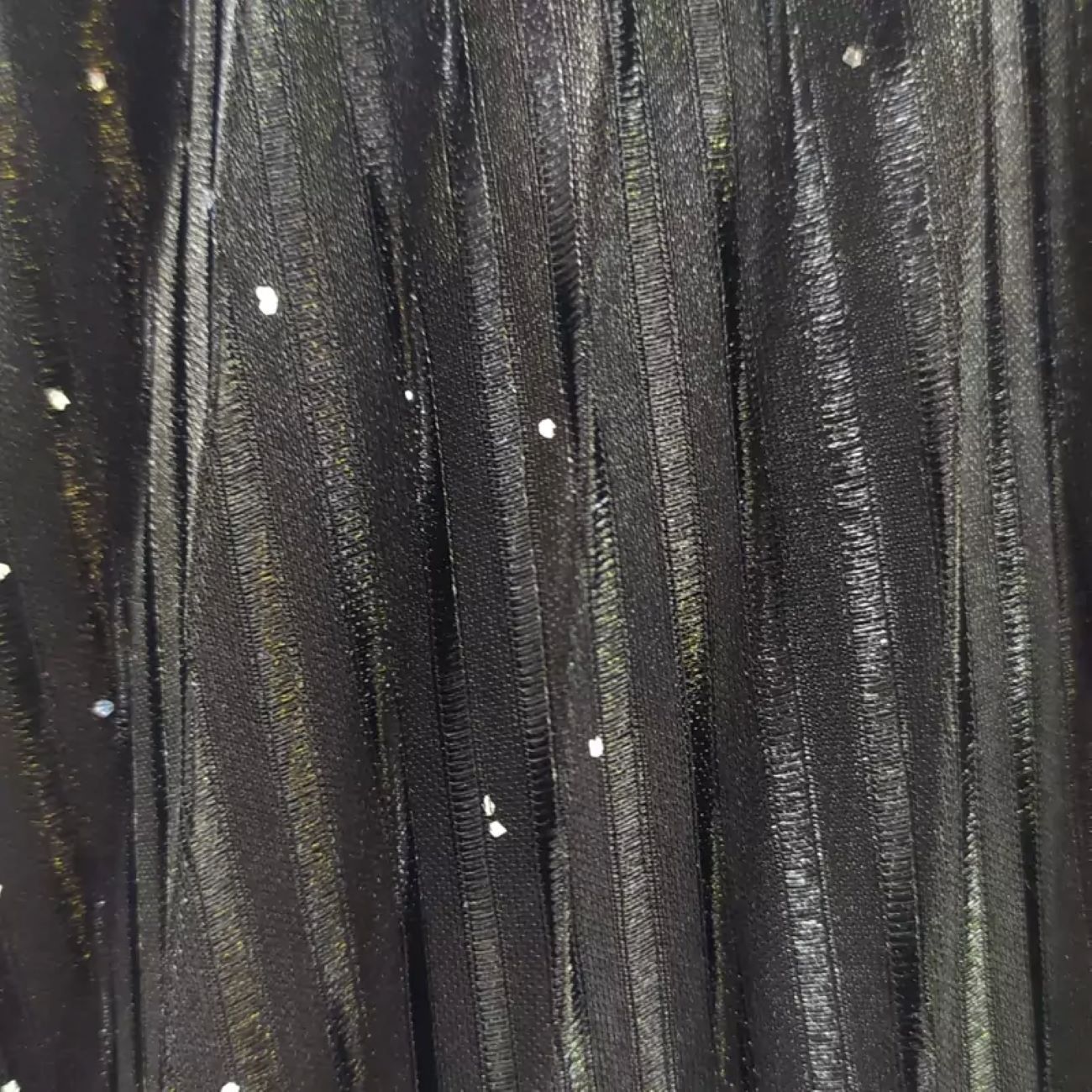 Price and Buy Small Pleated Lurex Skirt with Elastic Waist – Elegant and Stylish - Image 3