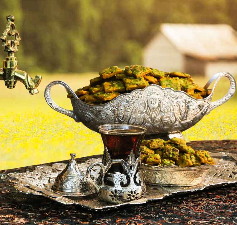 Price and Buy Sohan – Traditional Iranian Pistachio & Saffron-Rosewater Brittle Toffee (2 Packs) - Image 4