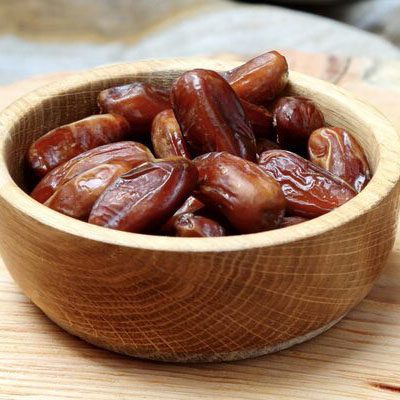 Price and Buy Sun-Dried Pitted Iranian Dates – 900 grams - Image 3