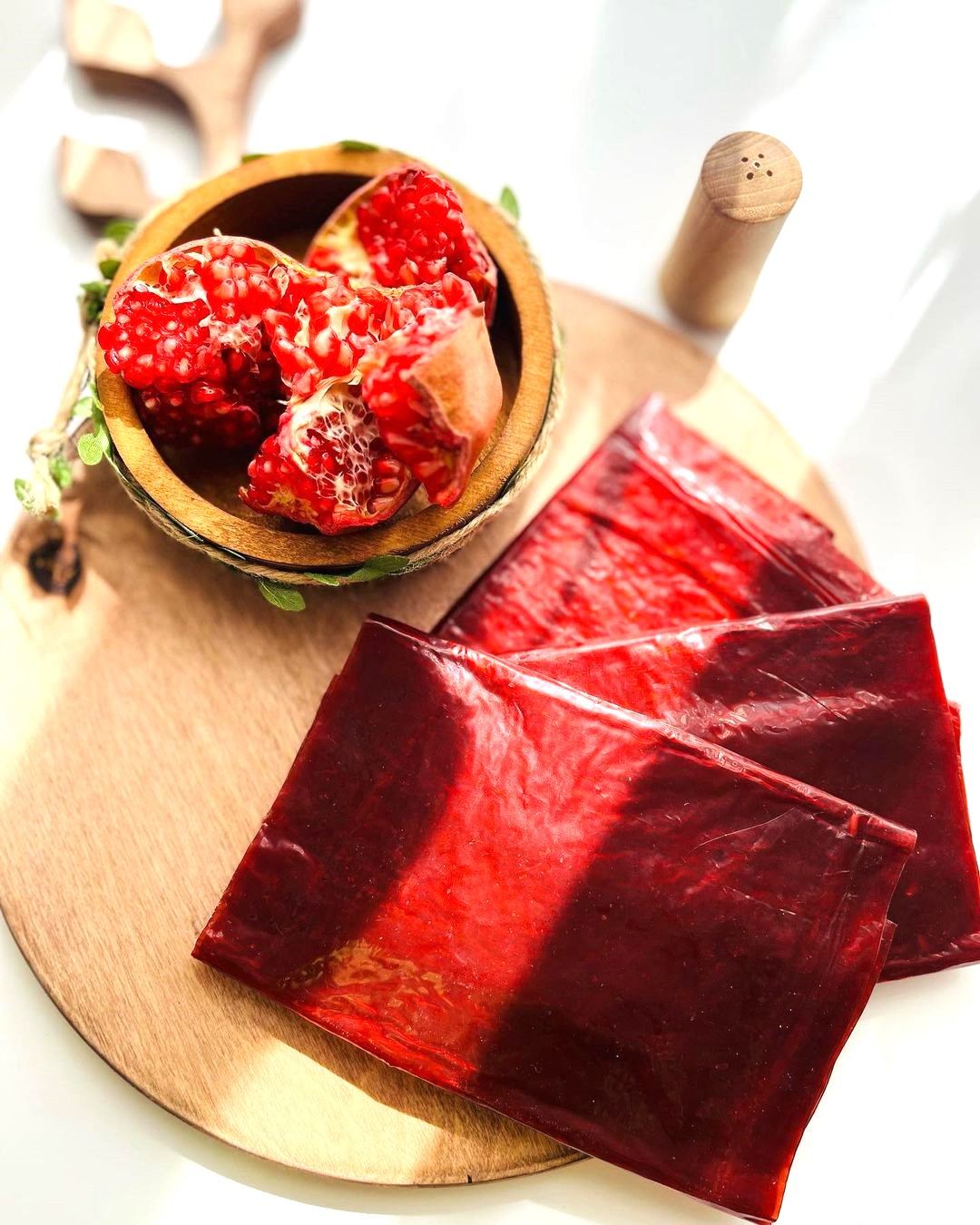 Price and Buy Traditional Persian Homemade Pomegranate Sour Fruit Leather Roll – Lavashak, 800g - Image 3