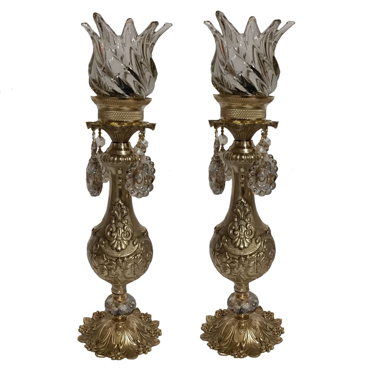 Price and Buy Vintage-Inspired Brass Candlesticks for Cozy Evenings_6902e38b12e14.jpeg Price and Buy Vintage-Inspired Brass Candlesticks for Cozy Evenings - Image 1