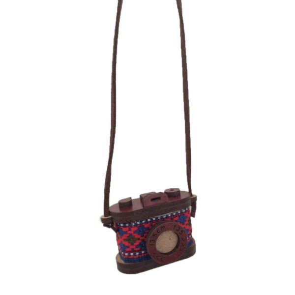 Price and Buy Wooden Necklace Artistic Camera_68fc508ae3fb1.jpeg Price and Buy Wooden Necklace Artistic Camera
