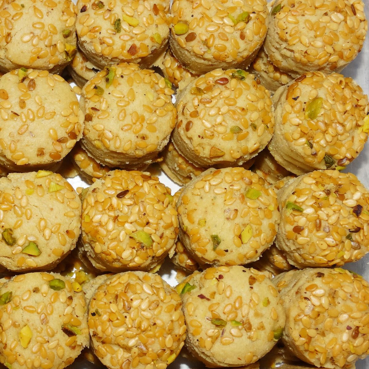 Price and Buy Yazdi Chickpea Cookies – Traditional Persian Nokhodchi Sweet 900 grams (2x) - Image 4