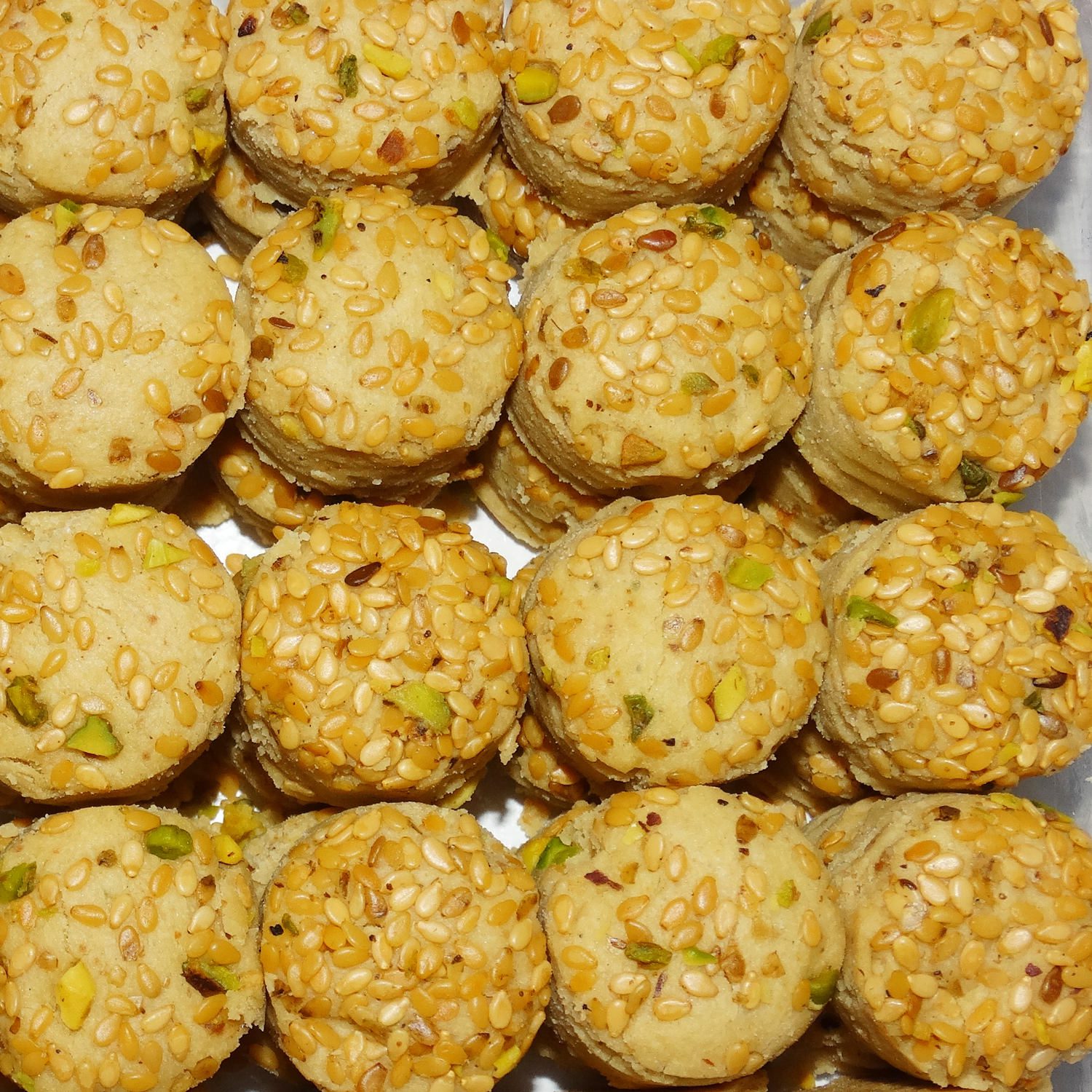 Price and Buy Yazdi Chickpea Cookies – Traditional Persian Nokhodchi Sweet 900 grams (2x) - Image 4